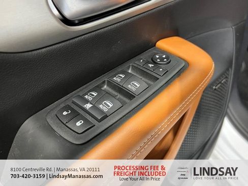 New 2026 Chrysler Pacifica Pinnacle w/ Trailer Tow Group AWD/4WD image 28