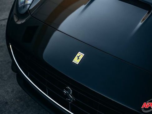 Used 2014 Ferrari California RWD image 25