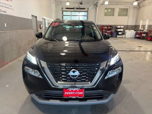 Certified 2023 Nissan Rogue SV AWD/4WD image 10