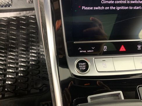 Used 2022 Audi Q7 3.0T Prestige image 17