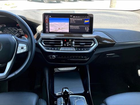 Used 2024 BMW X4 xDrive30i AWD/4WD image 7