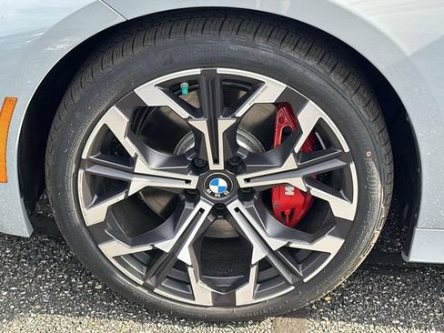 New 2026 BMW 330i xDrive Sedan w/ M Sport Package AWD/4WD image 7