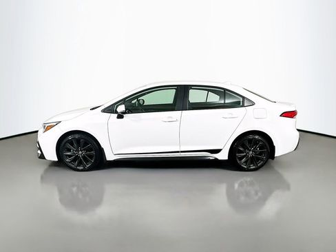 Used 2025 Toyota Corolla SE image 8