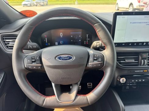 Certified 2024 Ford Escape ST-Line w/ Tech Pack #1 AWD/4WD image 11
