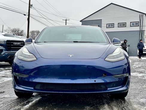 Used 2018 Tesla Model 3 Long Range image 2