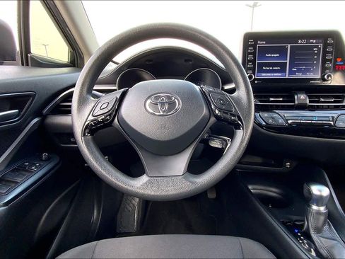 Used 2021 Toyota C-HR LE FWD image 6