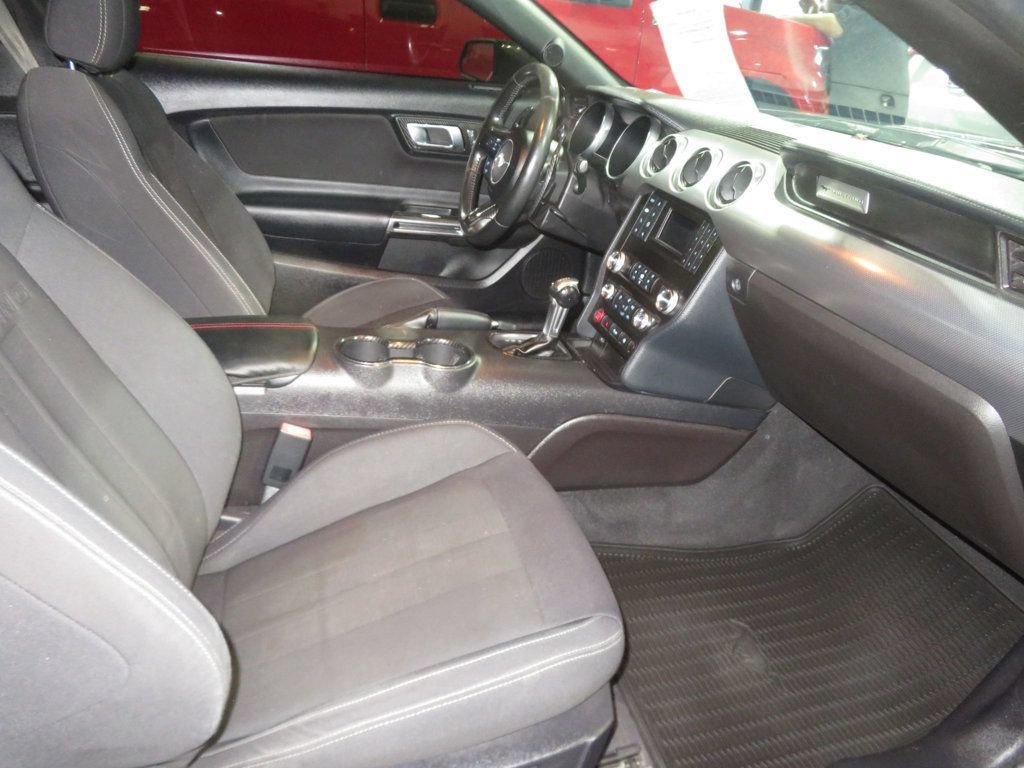 Used 2019 Ford Mustang GT RWD image 21