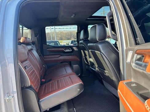 Used 2025 GMC Sierra 1500 Denali Ultimate image 10