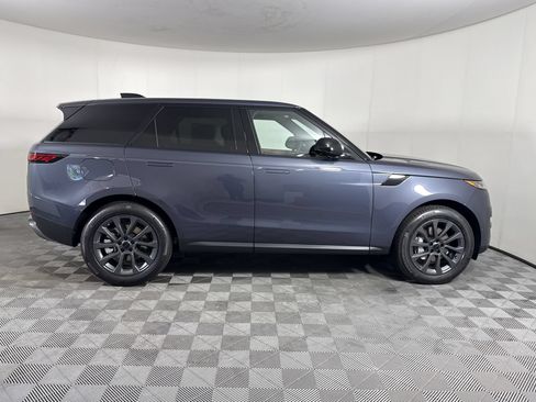 New 2026 Land Rover Range Rover Sport SE AWD/4WD image 8