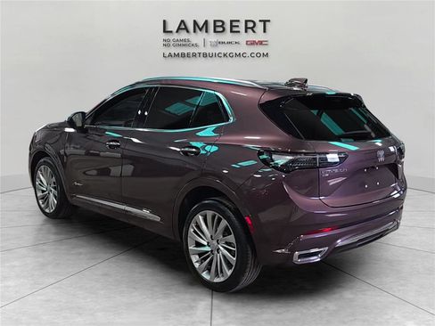 Used 2025 Buick Envision Avenir image 3
