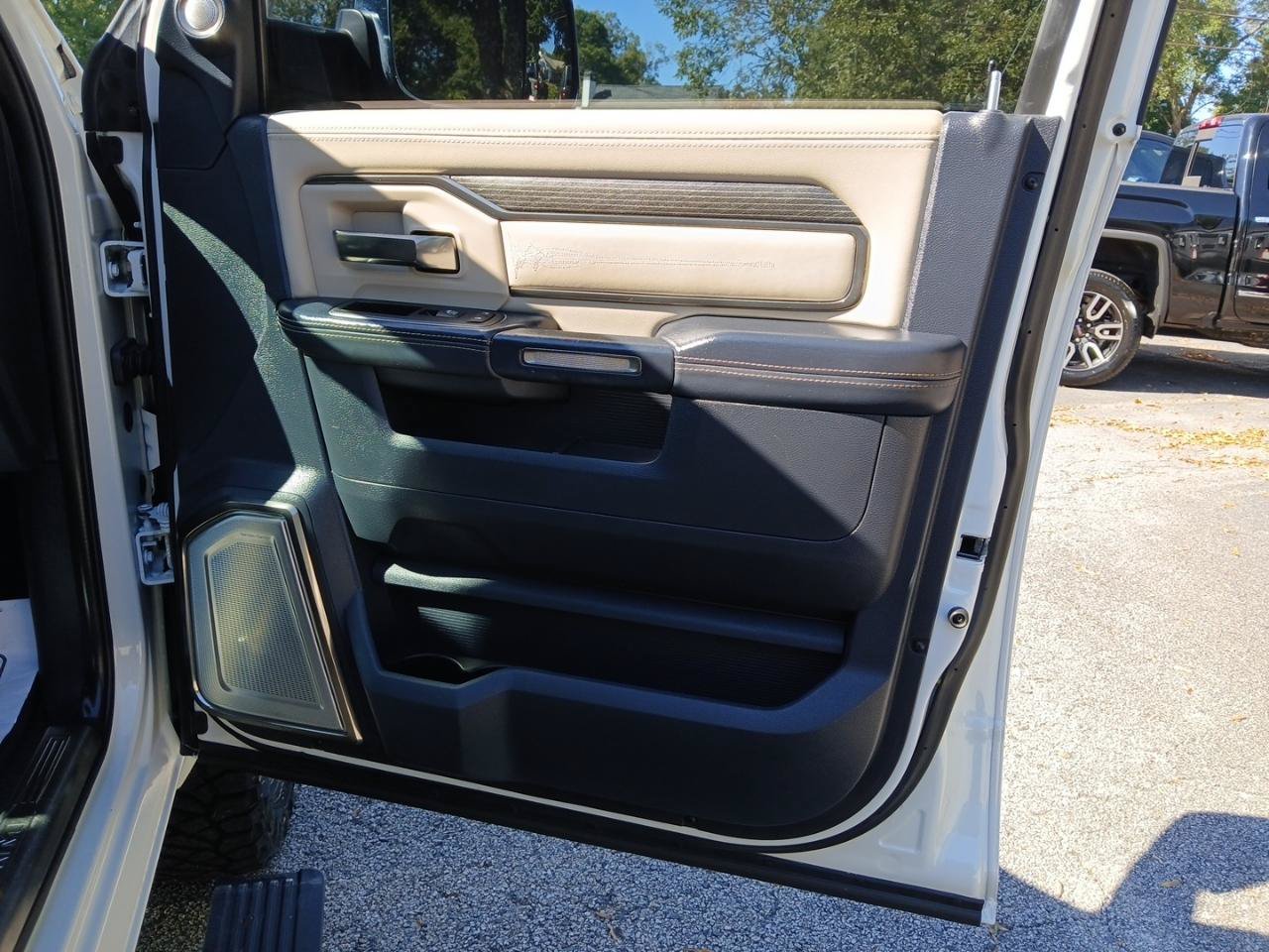 Used 2021 RAM 2500 Limited AWD/4WD image 16
