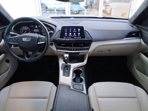 Used 2024 Cadillac CT4 Luxury image 7