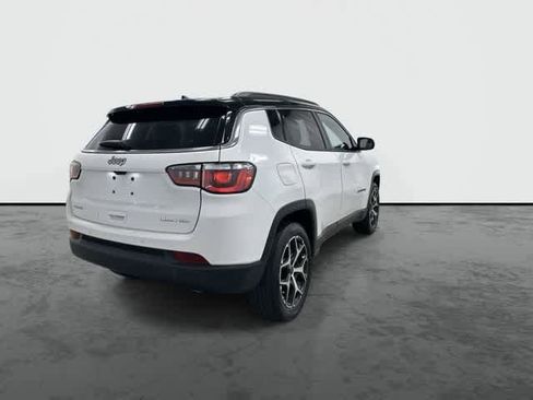 Used 2025 Jeep Compass Limited AWD/4WD image 3