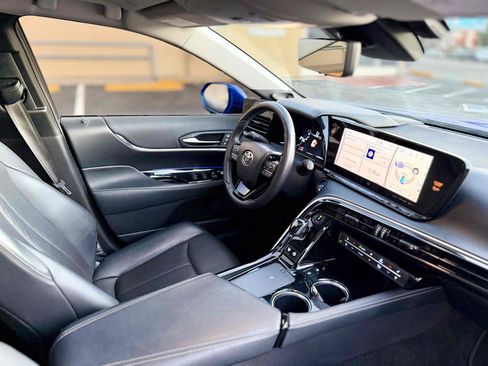 Used 2021 Toyota Mirai RWD image 23