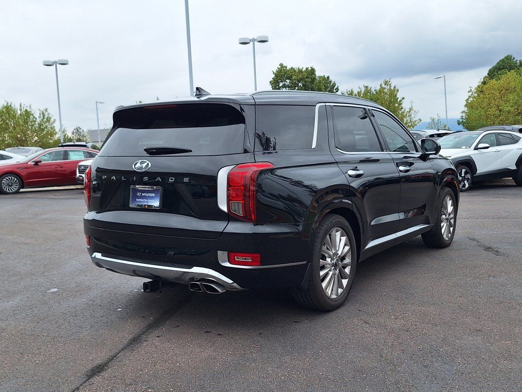 Used 2020 Hyundai Palisade Limited FWD image 3