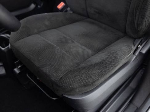 Used 2017 Dodge Grand Caravan SE FWD image 21