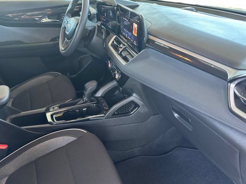 Used 2026 Chevrolet TrailBlazer LT FWD image 24