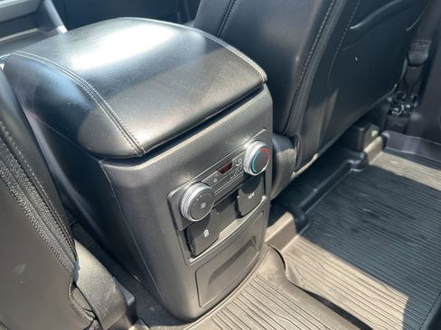 Used 2022 Ford Explorer XLT w/ Equipment Group 202A image 19