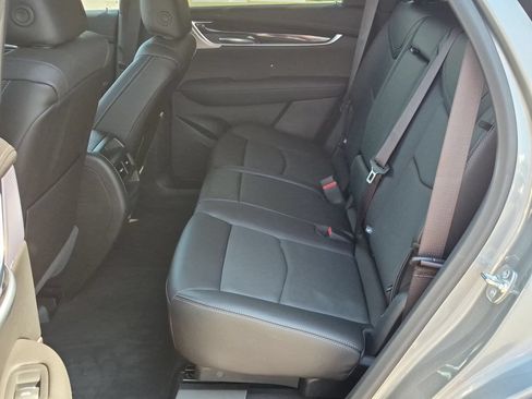 Certified 2024 Cadillac XT5 Premium Luxury w/ LPO, Floor Liner Package AWD/4WD image 25