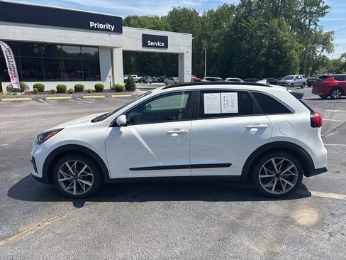 Used 2022 Kia Niro Touring Special Edition image 6