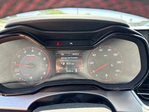 Used 2025 Chevrolet Trax RS w/ Driver Confidence Package FWD image 15