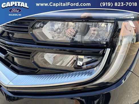 Certified 2025 Ford Expedition Max Platinum w/ Driver's Package image 11