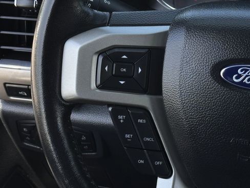Used 2022 Ford F250 Lariat w/ Lariat Value Package AWD/4WD image 16