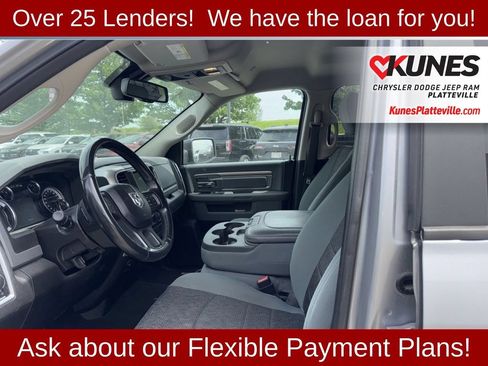 Used 2019 RAM 1500 Classic SLT w/ Luxury Group AWD/4WD image 12