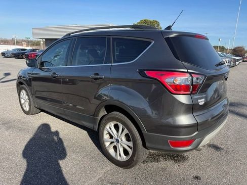 Used 2018 Ford Escape SEL image 8