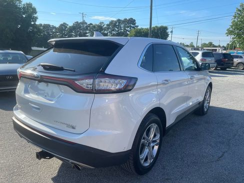 Used 2018 Ford Edge Titanium w/ Equipment Group 302A AWD/4WD image 4