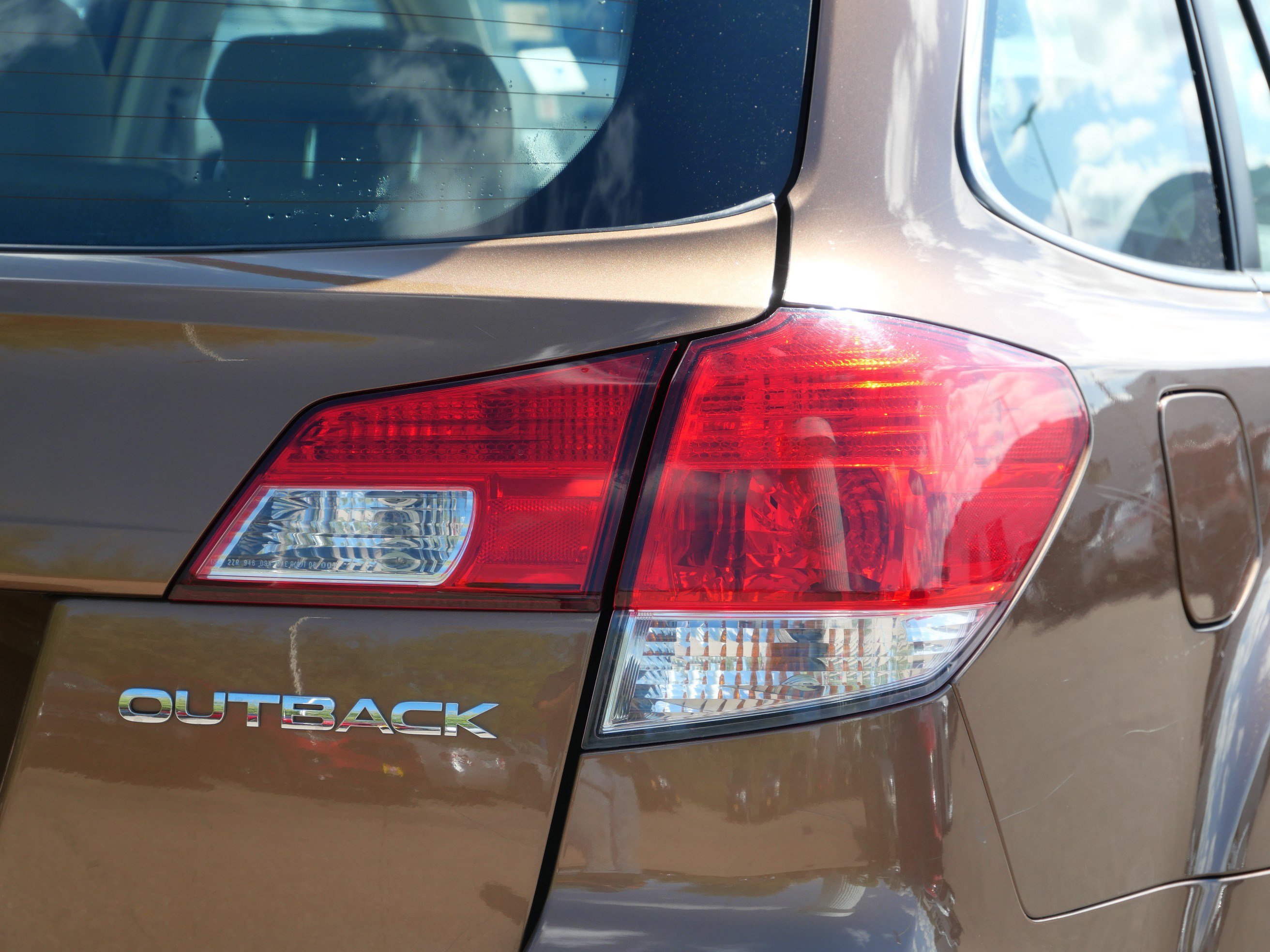 Used 2012 Subaru Outback 2.5i AWD/4WD image 17
