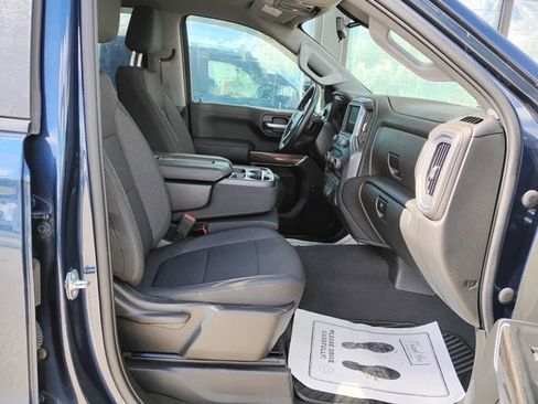 Used 2022 Chevrolet Silverado 1500 LT AWD/4WD image 11