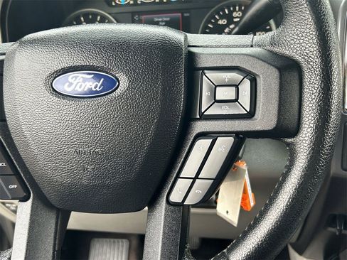 Used 2015 Ford F150 XLT w/ Equipment Group 302A Luxury image 21