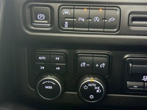 Used 2022 Chevrolet Tahoe RST w/ Sport Performance Package image 13