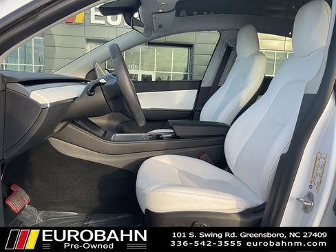 Used 2022 Tesla Model Y Performance image 7