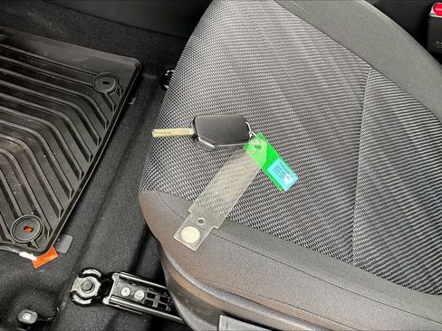Certified 2026 Kia Seltos LX FWD image 17