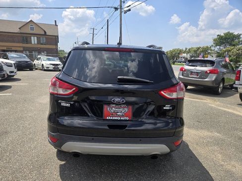 Used 2016 Ford Escape SE w/ SE Leather Comfort Package AWD/4WD image 9