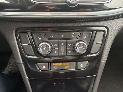 Used 2018 Buick Encore Essence image 19