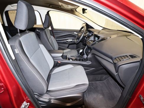 Certified 2019 Ford Escape SE image 20