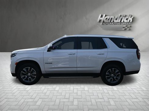 Used 2022 Chevrolet Tahoe LT w/ Luxury Package RWD image 7