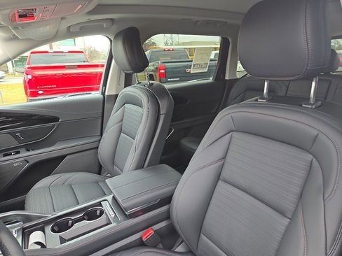 New 2026 Lincoln Nautilus Reserve w/ Jet Appearance Package image 9