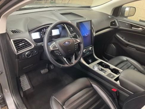 Used 2023 Ford Edge SEL AWD/4WD image 6