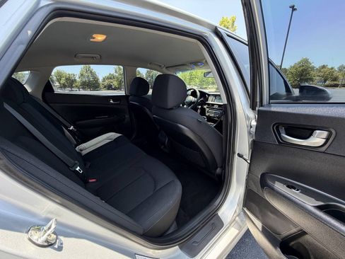 Used 2019 Kia Optima LX FWD image 14