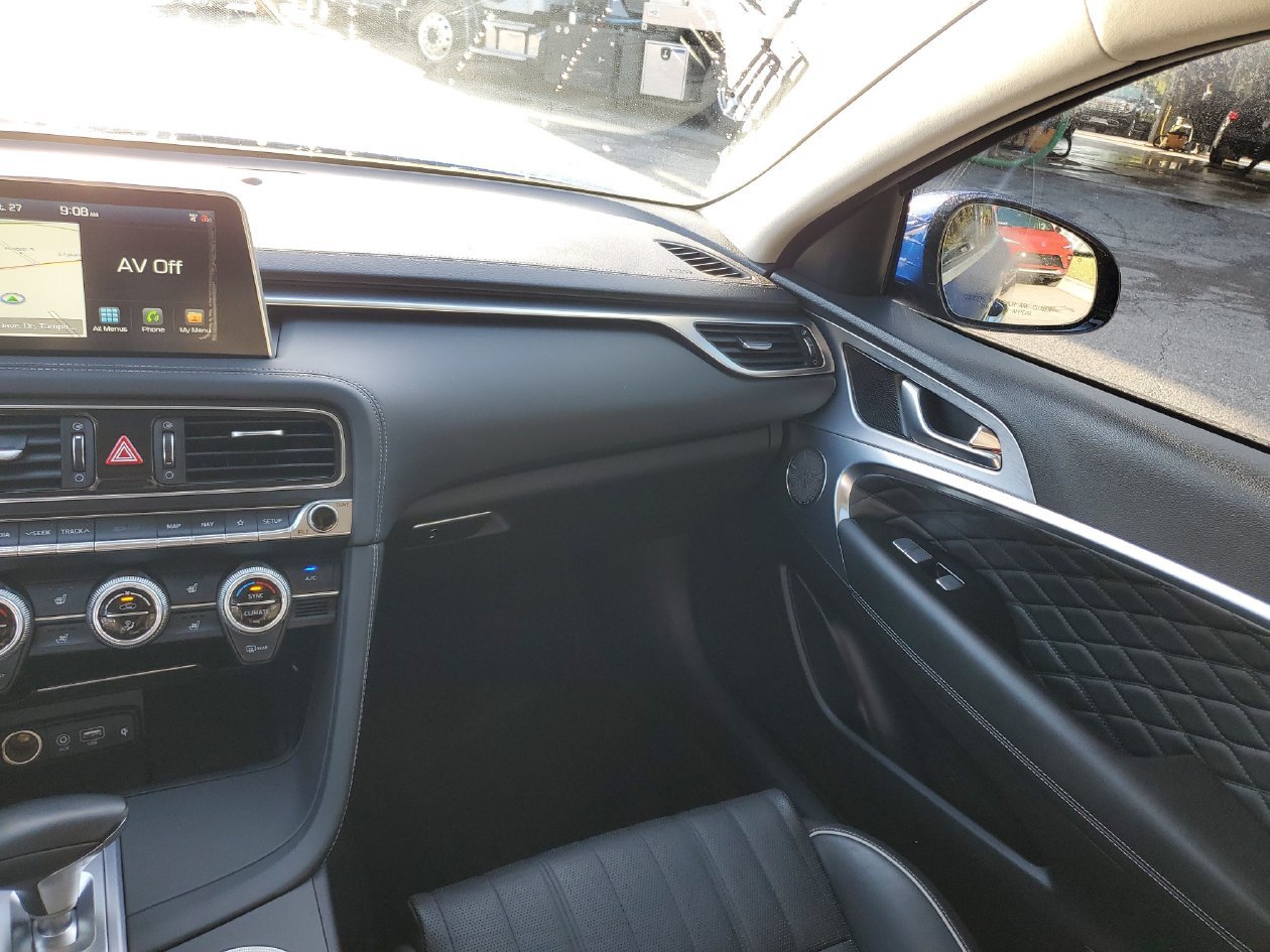 Used 2020 Genesis G70 3.3T w/ Prestige Package RWD image 15