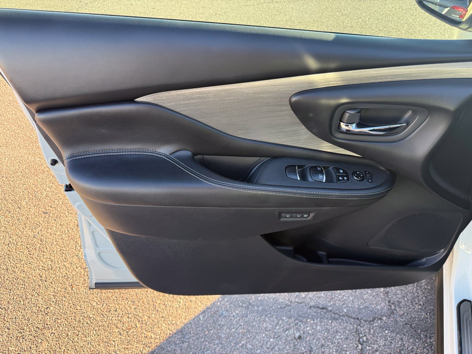Used 2017 Nissan Murano SL FWD image 15