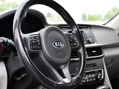 Used 2016 Kia Optima EX image 11