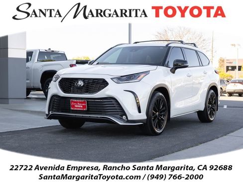 Certified 2024 Toyota Highlander XSE image 1