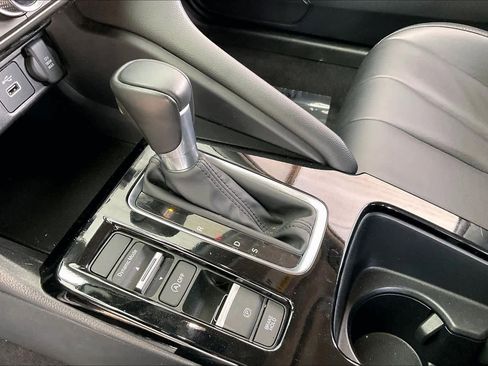 Used 2024 Acura Integra image 16