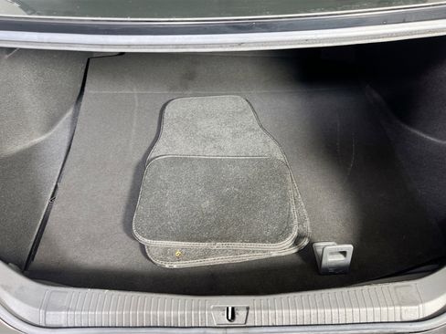 Used 2019 Toyota Avalon XLE w/ Moonroof Package image 25