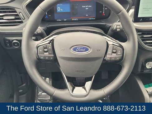 New 2025 Ford Escape SE w/ Class II Trailer Tow Package image 14